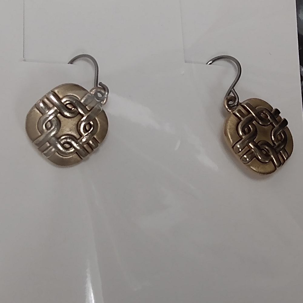 Vtg golden earings
